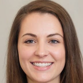 Autora Mariah Almeida